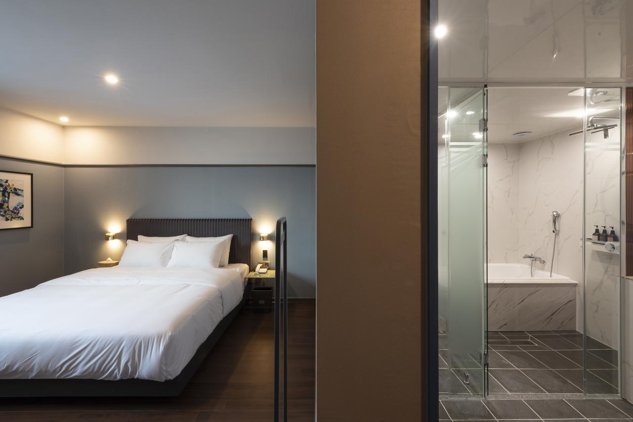 Brown-Dot Hotel Gupo Busan Eksteriør bilde